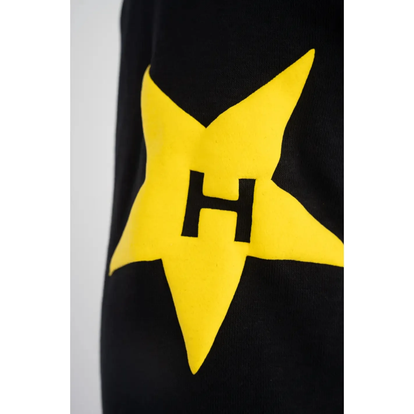 EXCLUSIVE: Love Hoodie Black