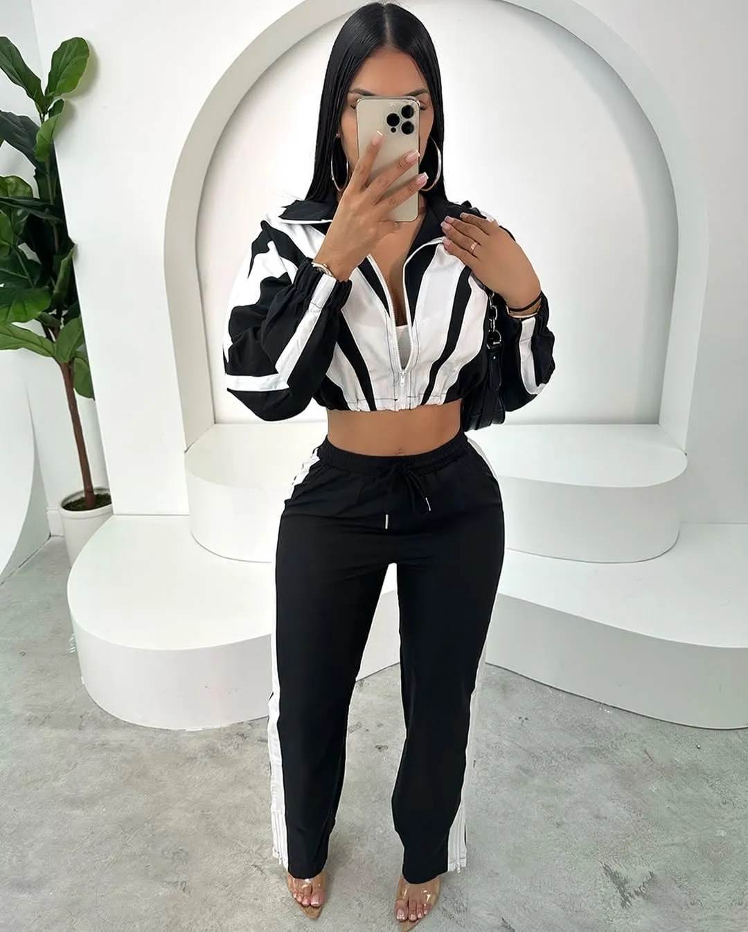 Women's 2 Piece 80s Outfit Color Block Crop Top Sweatshirt Pants Set Long Sleeve Windbreaker Jacket Tracksuit Set